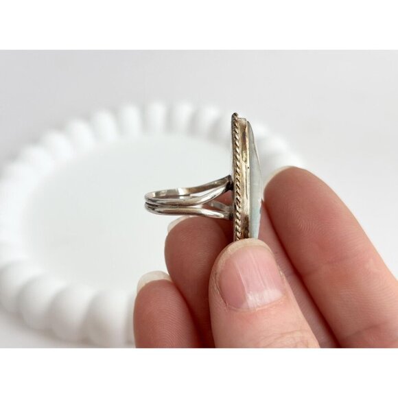 ZUNI Pueblo Mother of Peal Rope Accented Sterling Silver Vintage Ring - sz 6.5 - Picture 8 of 8